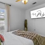 Steps To The Beach & Close To 30A! Private Pool With Sundeck & Putt Putt Golf!