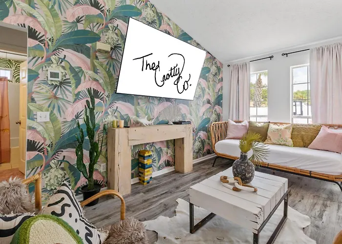 Steps To The Beach & Close To 30A! Private Pool With Sundeck & Putt Putt Golf!