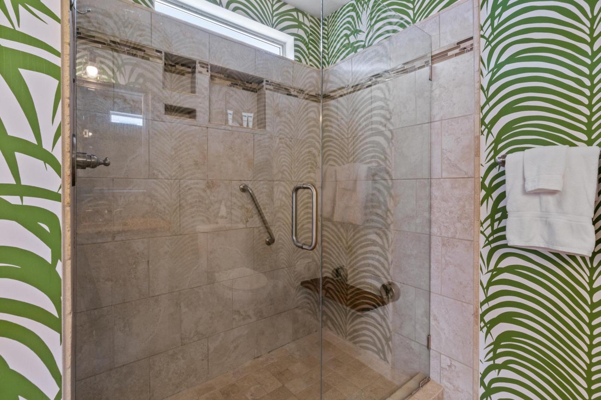 Steps To The & Close To 30a! Private Pool With Sundeck & Putt Putt Golf! Holiday home