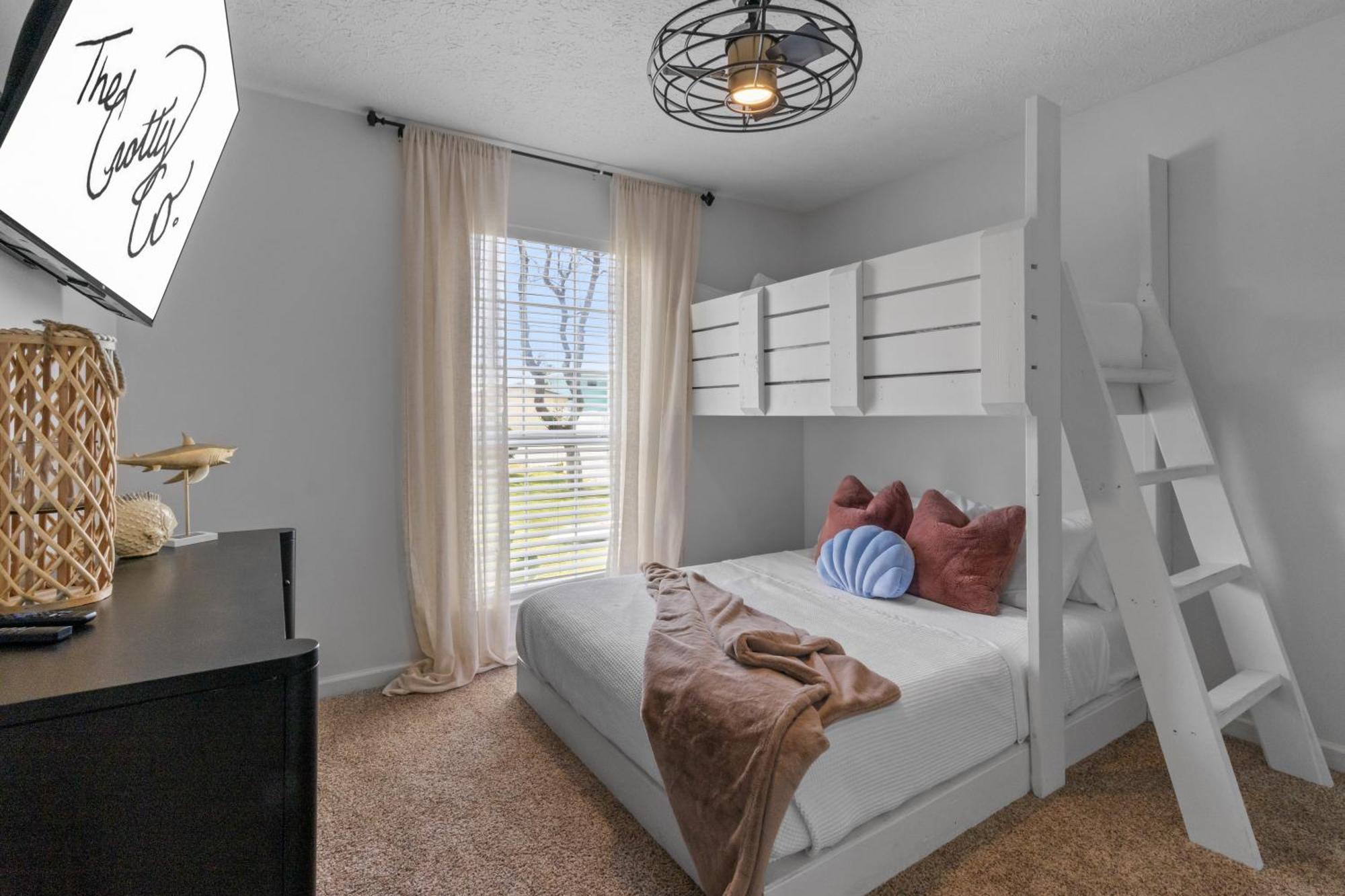 Steps To The & Close To 30a! Private Pool With Sundeck & Putt Putt Golf! *
