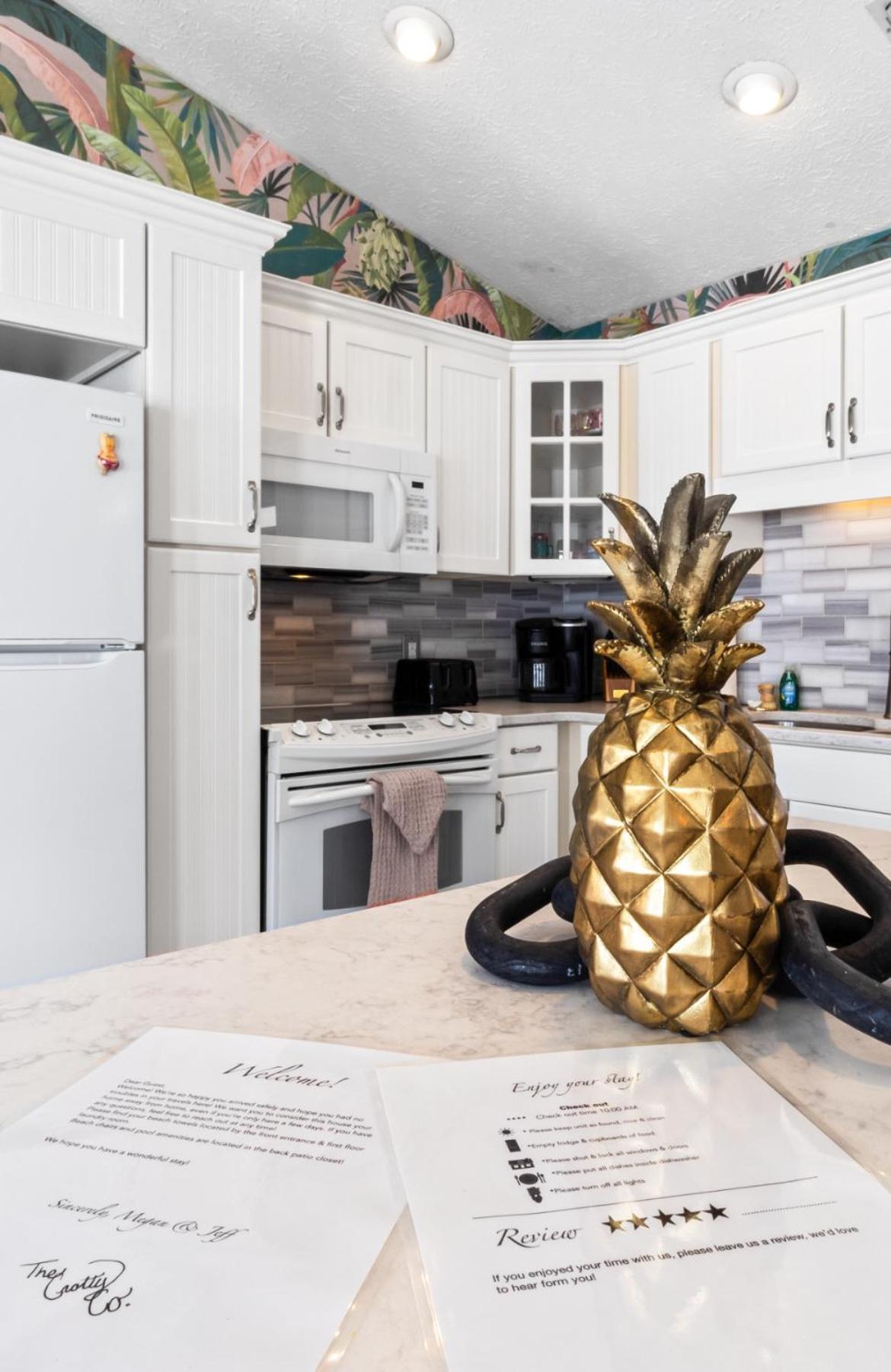 Steps To The & Close To 30a! Private Pool With Sundeck & Putt Putt Golf! * Panama City Beach